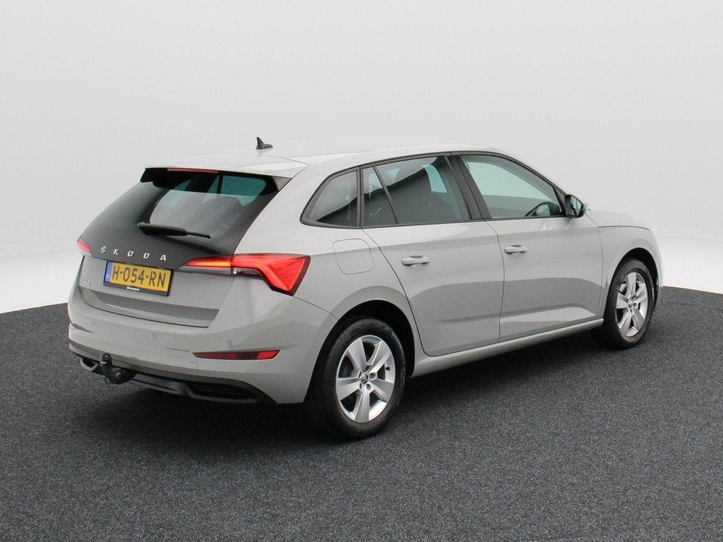 Skoda Scala 1.0 TSi 115 Pk Automaat Ambition | Parkeersensor, Auto's, Skoda, Gebruikt, Euro 6, 49 €/maand, Origineel Nederlands