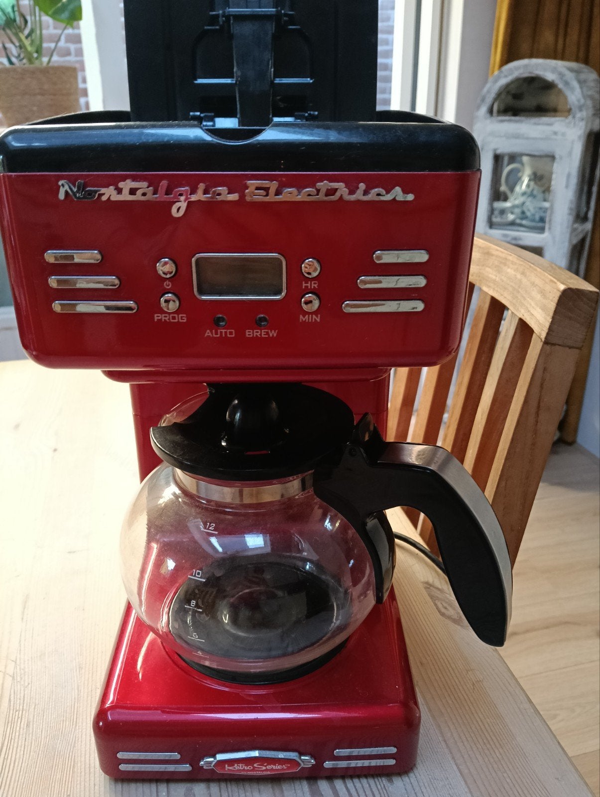 Nostalgia Electrics Koffiezetapparaat Rood - Retro Stijl, Ophalen, Gebruikt, 10 kopjes of meer, Koffiemachine