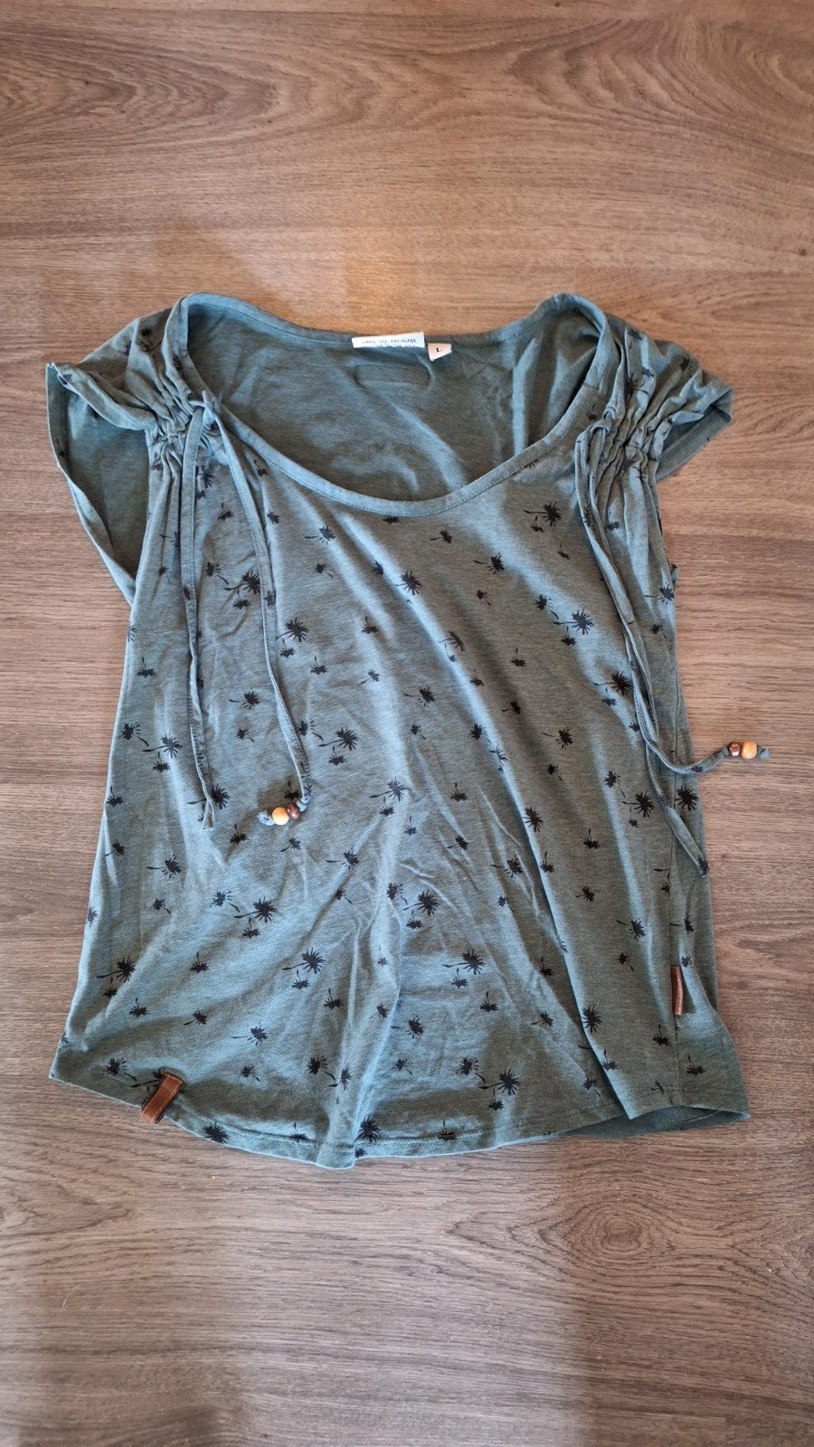 Naketano T-shirt met palmboomprint, maat L, Maat 42/44 (L), Ophalen of Verzenden, Zo goed als nieuw, Korte mouw