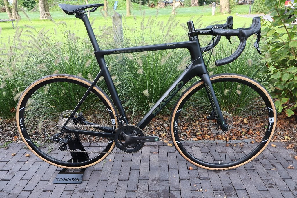 Basso Astra maat 58 2022 Campagnolo Chorus 12s nieuw!, 28 inch, Carbon, Nieuw, 57 tot 61 cm