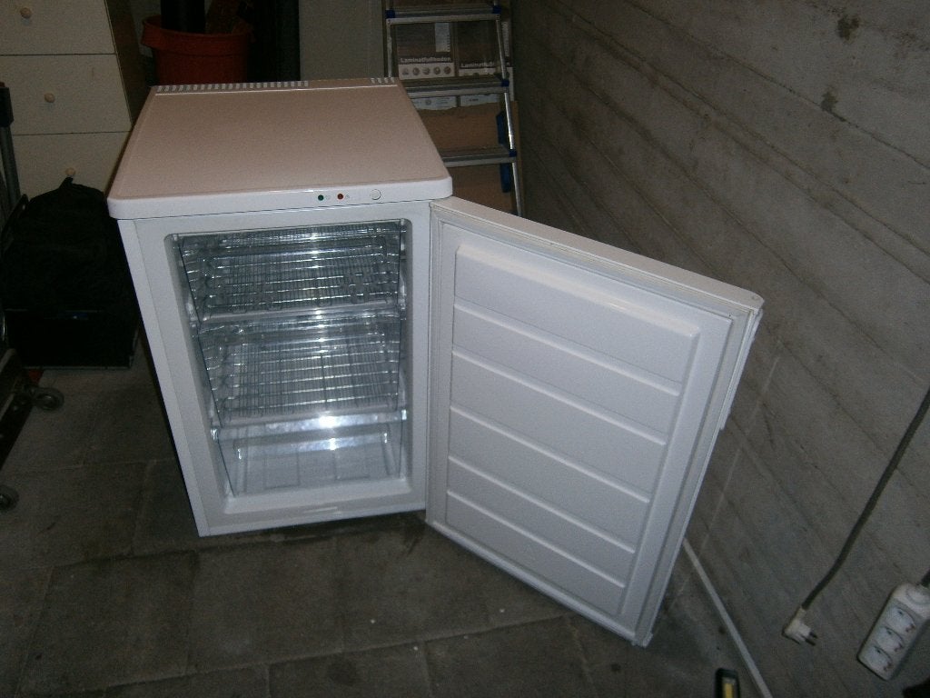 Zanussi Tafelmodel Vriezer  Zeer nette staat, Minder dan 85 cm, Minder dan 60 cm, Zo goed als nieuw, Energieklasse A of zuiniger