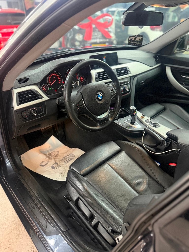 BMW 3-serie Gran Turismo 320i Corporate Lease High Executive, Auto's, BMW, Automaat, 1998 cc, Achterwielaandrijving, Gebruikt