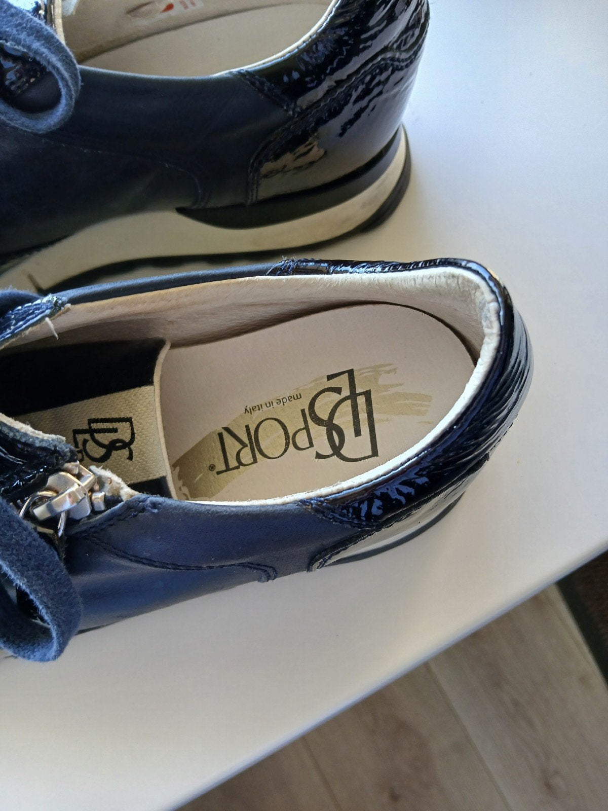 DL SPORT Prachtige sneakers mt 41 dkblauw met rits, Kleding | Dames, Schoenen, DL SPORT, Nieuw, Sneakers of Gympen, Verzenden