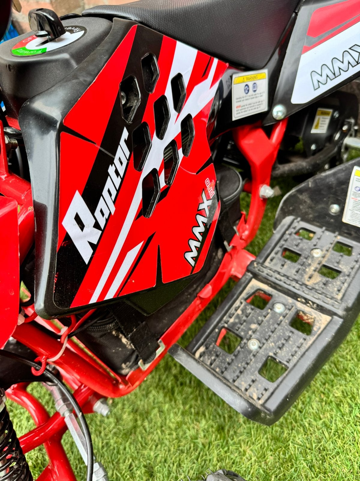 Quad raptor mmx style met nieuwe banden. rijdt uitstekend, Ophalen, Zo goed als nieuw, Overige typen