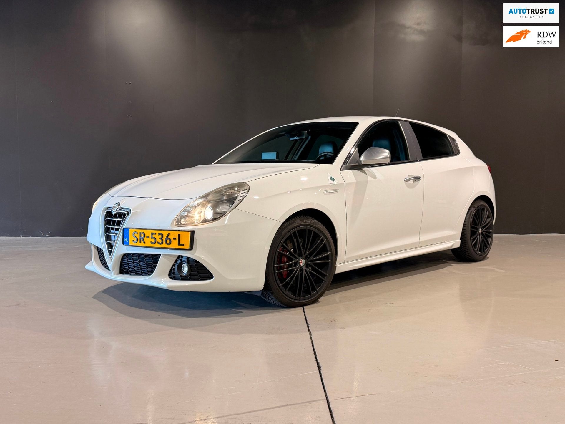 Alfa Romeo Giulietta 1.7 TBi Quadrifoglio Verde | Xenon | Cl, Euro 5, Gebruikt, 4 cilinders, Wit