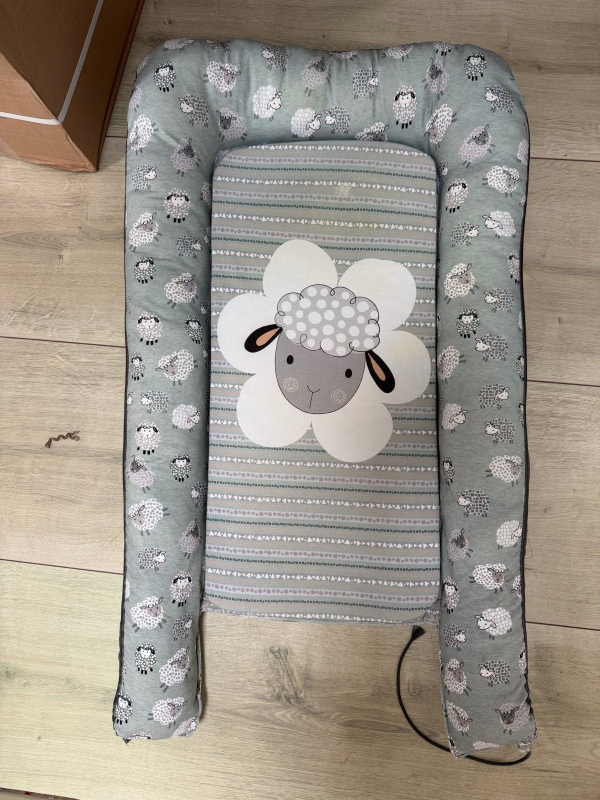 Babynestje met schaapjesprint, Ophalen, Gebruikt, Overige typen