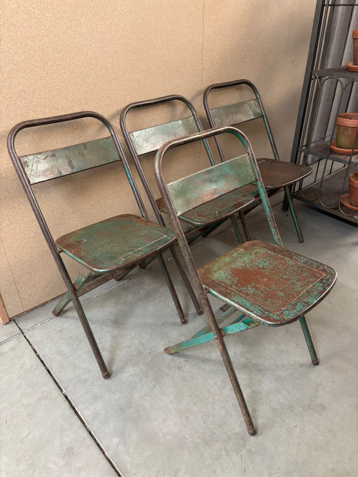 Vintage brocante metalen stoel / klapstoel / tuinstoel, Huis en Inrichting, Stoelen, Studio Larilo, Zo goed als nieuw, Vier, Vintage brocante