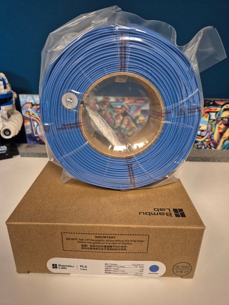 Bambu Lab PLA matte refill - Marine Blue (1kg), Computers en Software, 3D-printerbenodigheden, Nieuw, Filamentrollen, Ophalen of Verzenden