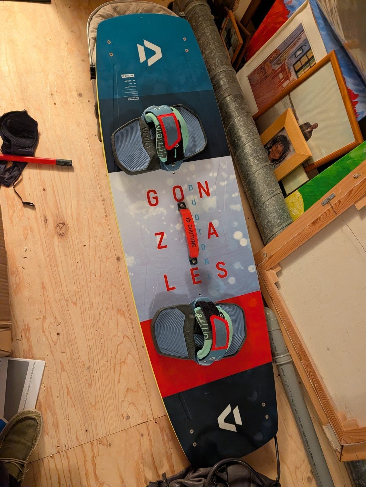 Complete Duotone kitesurfset – Neo 10m² + Gonzales 142 + bar, Ophalen, Gebruikt, Twintip, Overige typen