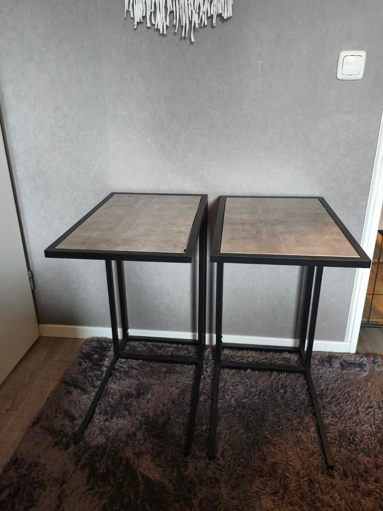 Set van 2 bijzettafels met plakfolie (origineel melkglas), Huis en Inrichting, Tafels | Bijzettafels, Gebruikt, Modern, Industrieel