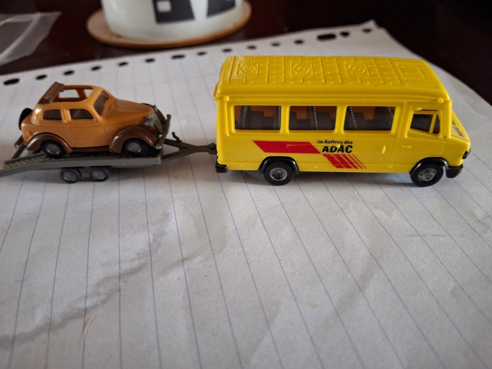 Praline MB 507 D ADAC busje met auto op trailer, Ophalen of Verzenden, Gebruikt