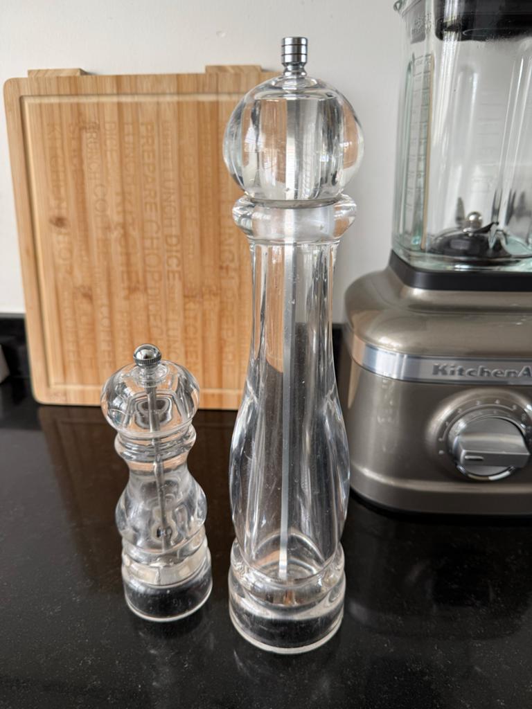 Peugeot Peper- en Zoutmolen Set - Plexiglas, Huis en Inrichting, Keuken | Keukenbenodigdheden, Gebruikt, Overige typen, Overige merken
