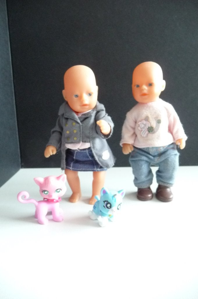 MAX ZAPF BABY POP 1990 MET 9 KLEERTJES EN 2 KLEINE ZAPF CREA, Verzenden, Zo goed als nieuw, Pop