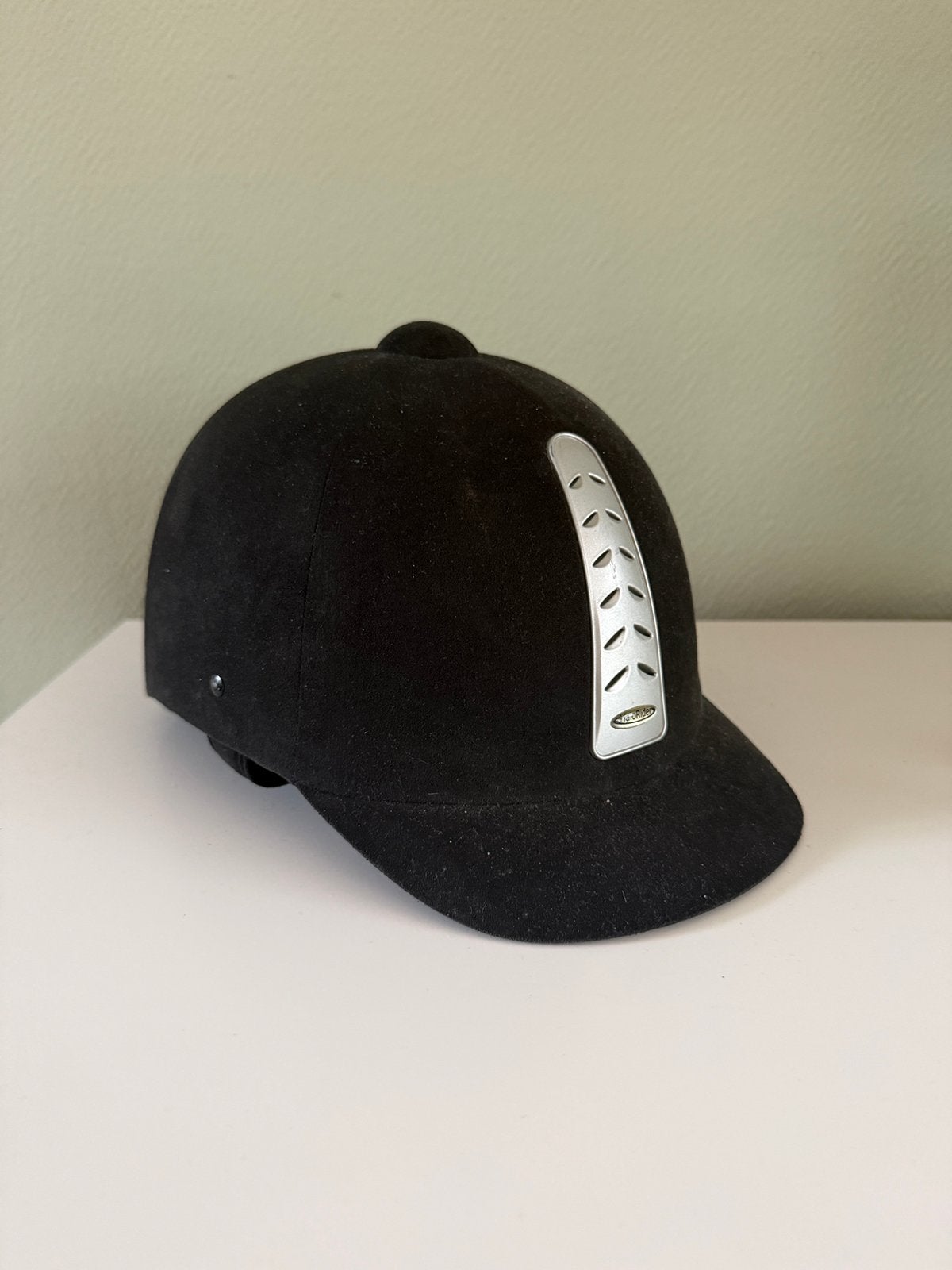 HaloRider Paardrijcap maat 54, Dieren en Toebehoren, Paardrijkleding, Ophalen, Gebruikt, Rijhelm/cap
