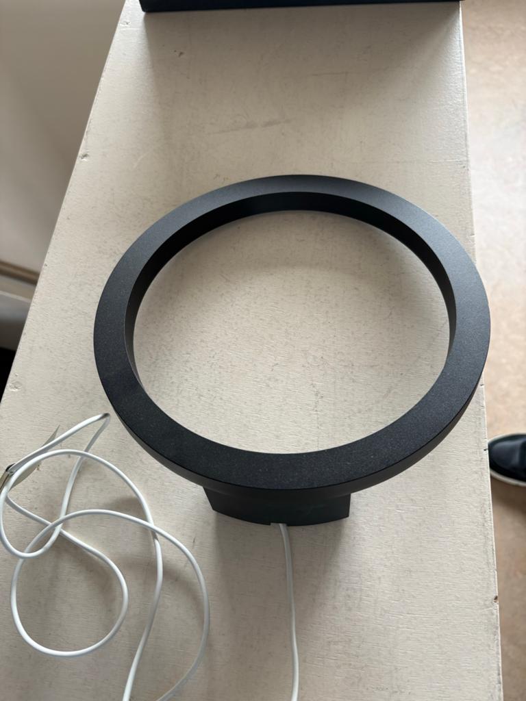 Moderne LED Ringlamp - Sfeervolle Verlichting, Ophalen, Zo goed als nieuw