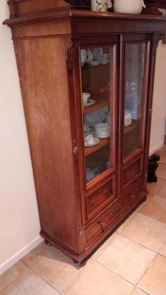 Notenhouten kast, Ophalen, Klassiek, 50 tot 100 cm, Zo goed als nieuw