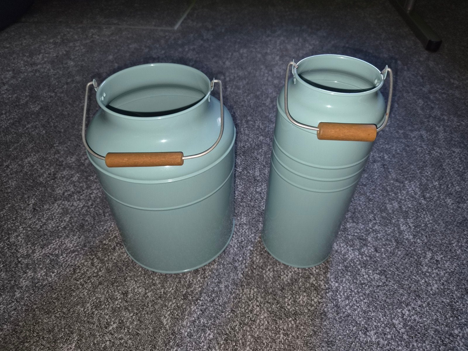 Set van 2 decoratieve melkbussen - Lichtblauw/Mintgroen, Huis en Inrichting, Groen, Ophalen of Verzenden, Metaal, Landelijk