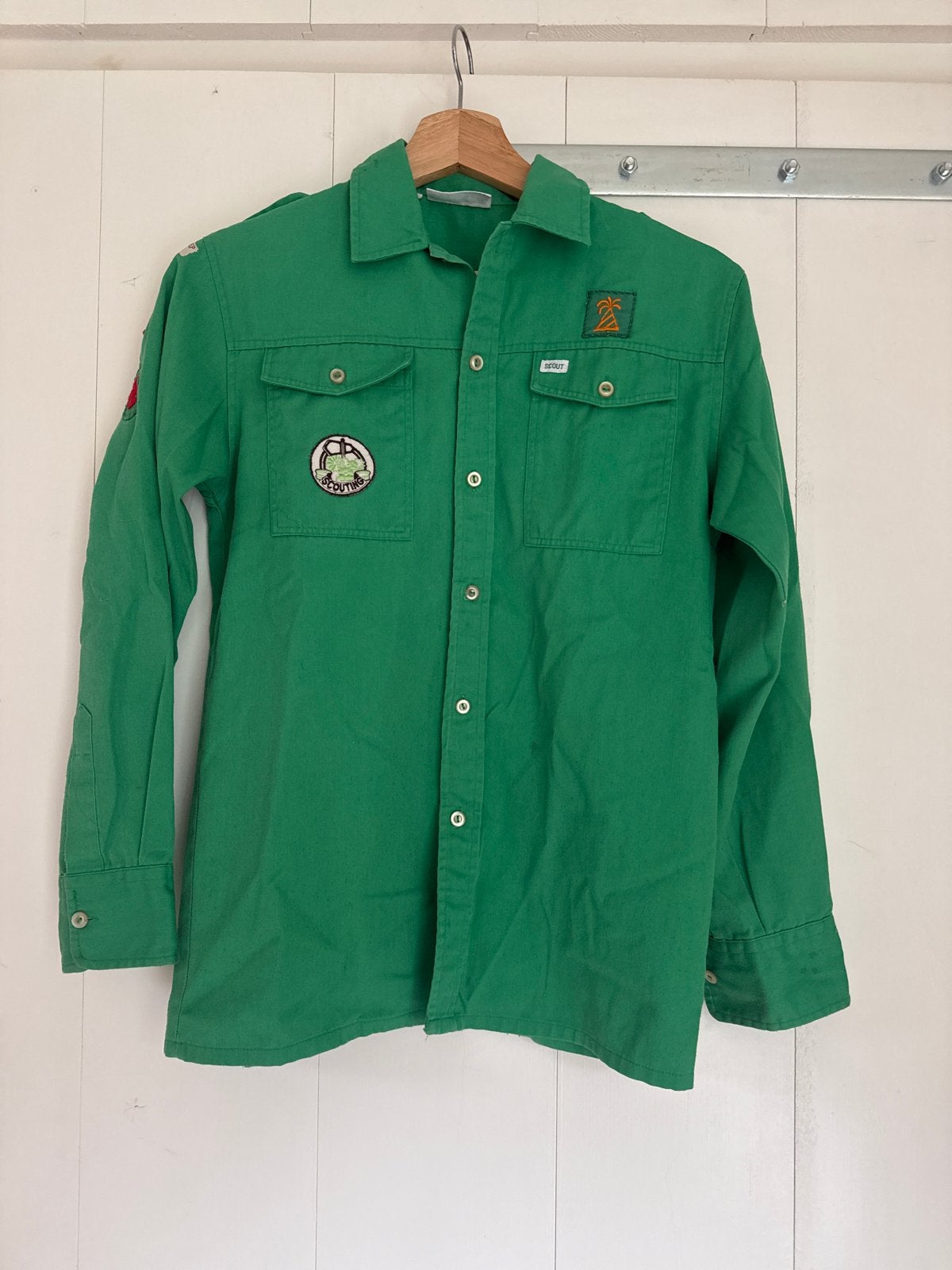 Scoutingblouse Welpen met insignes, Ophalen of Verzenden, Gebruikt, Kleding