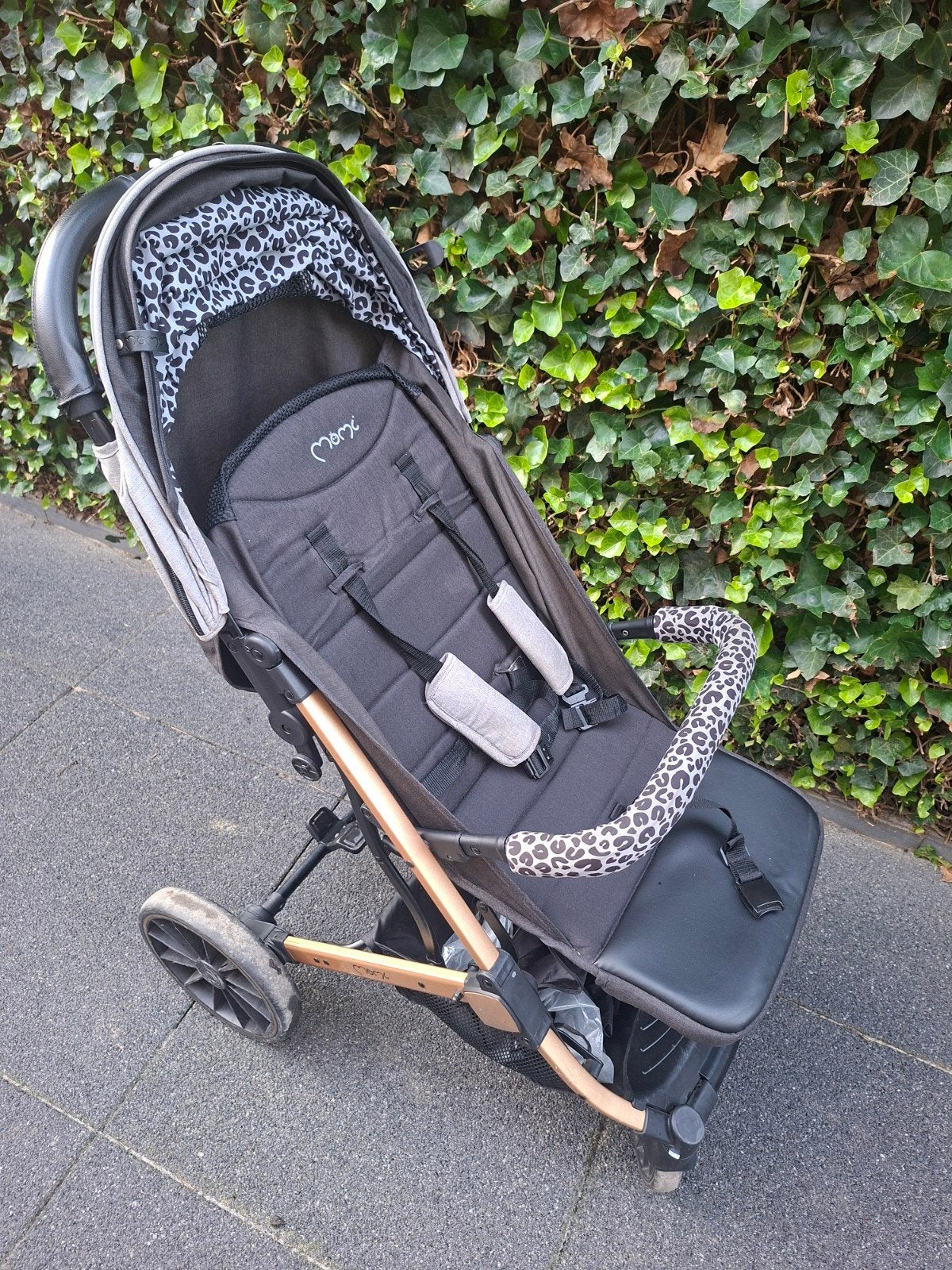 2 Momi Estelle buggy's per stuk of samen zie omschrijving, Ophalen of Verzenden, Gebruikt, Regenhoes