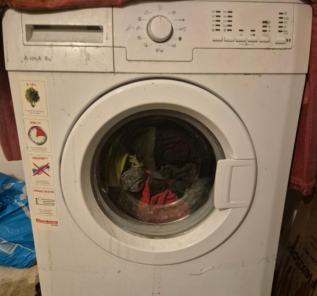 Blomberg A-106A Wasmachine - 6kg, Ophalen, 6 tot 8 kg, Handwasprogramma, Voorlader