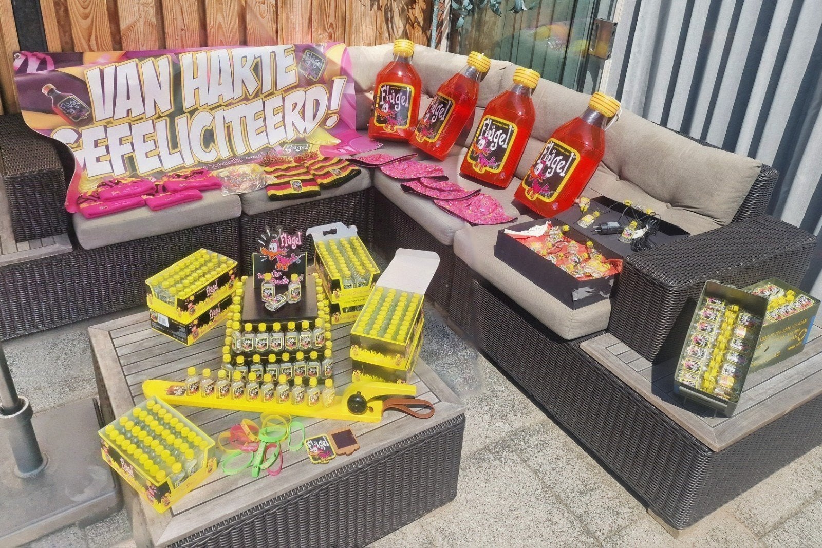 Flugel set artikelen, Ophalen