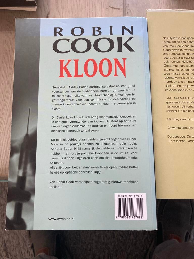 Kloon - Robin Cook (Thriller), Boeken, Thrillers, Gelezen, Europa overig, Ophalen