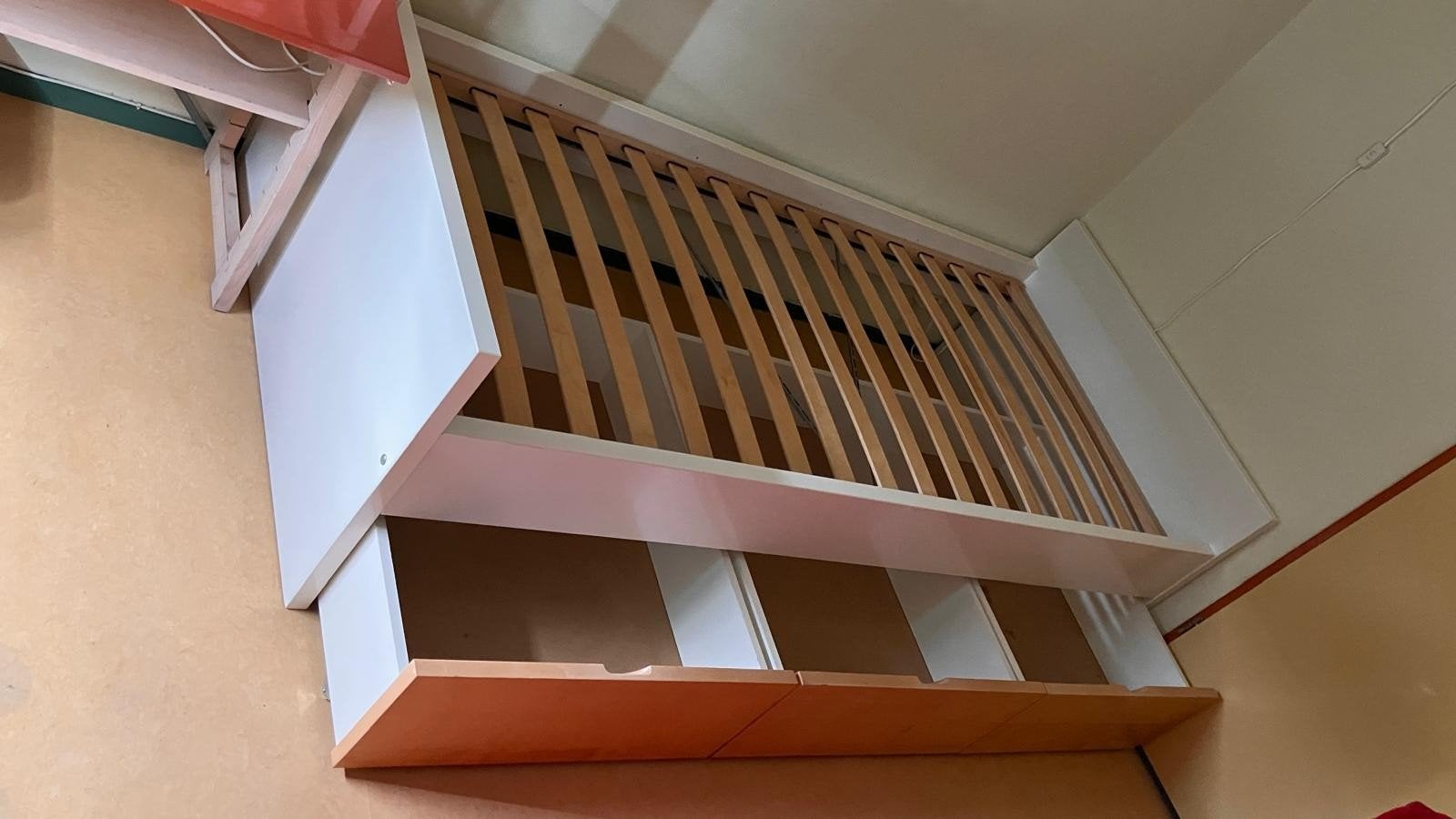 Te koop 1persoons ikea bed, Ophalen, Gebruikt, Eenpersoons, 90 cm