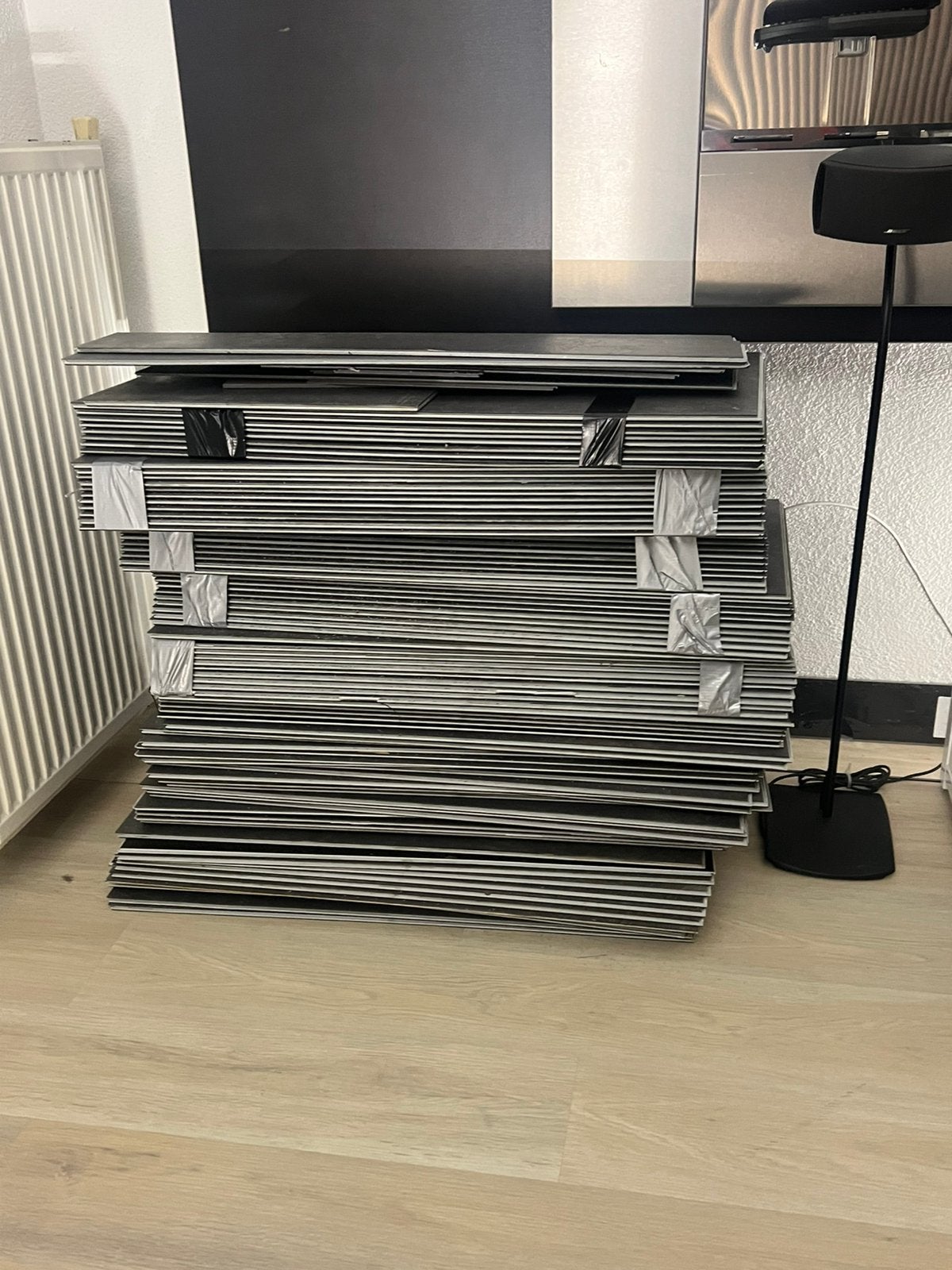 PVC LAMINAAT GRIJS CANDO, 30 tot 80 cm, Radiator, Ophalen of Verzenden, Zo goed als nieuw