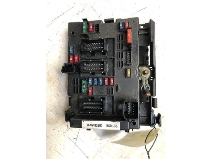 Zekeringkast van een Peugeot 206, Gebruikt, -, -, Ophalen of Verzenden