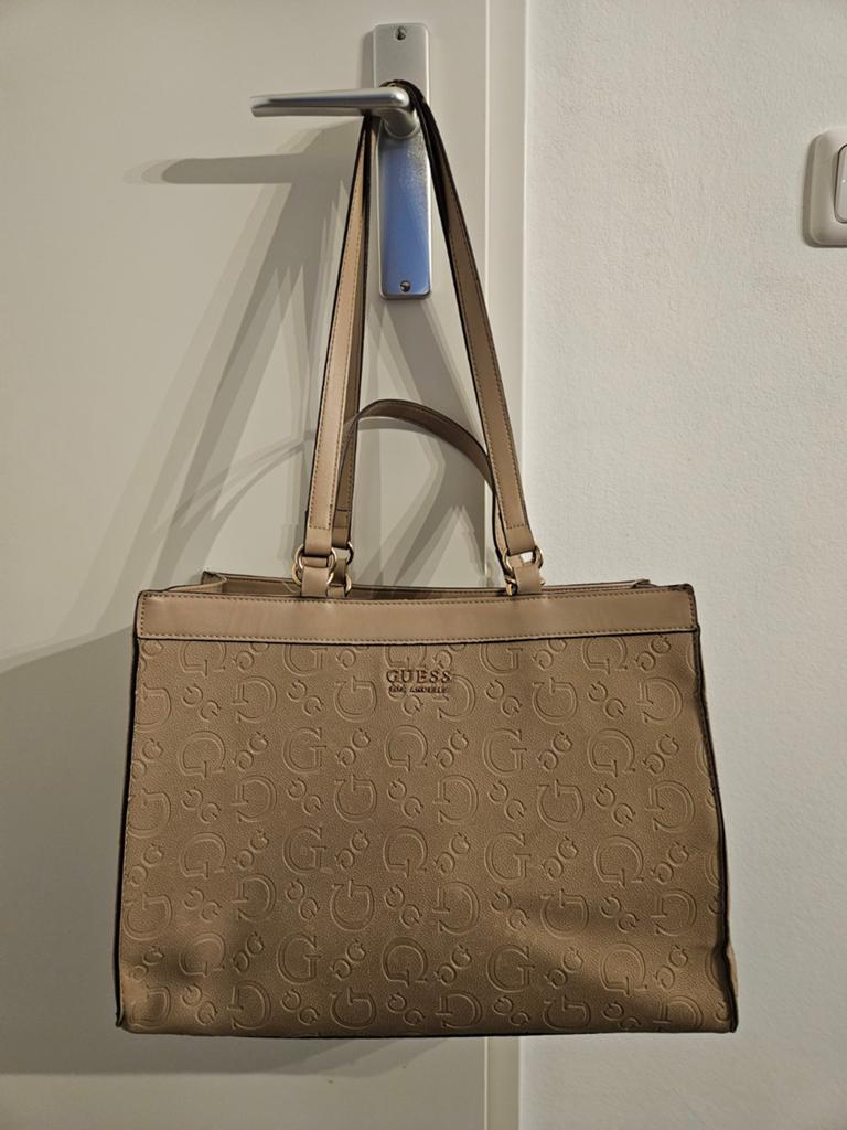 Beige Guess tas met bijbehorende portemonnee, Verzenden, Zo goed als nieuw, Beige, Handtas