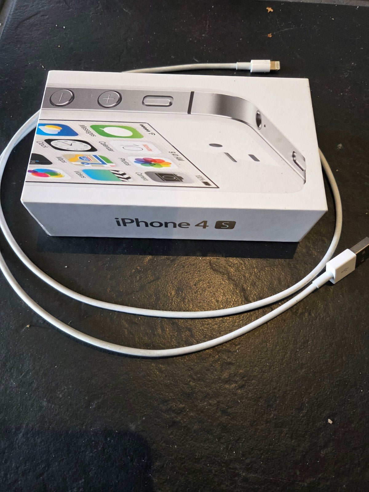 iPhone 4S met doos en kabel, Gebruikt, Zwart, Ophalen of Verzenden, Zonder simlock