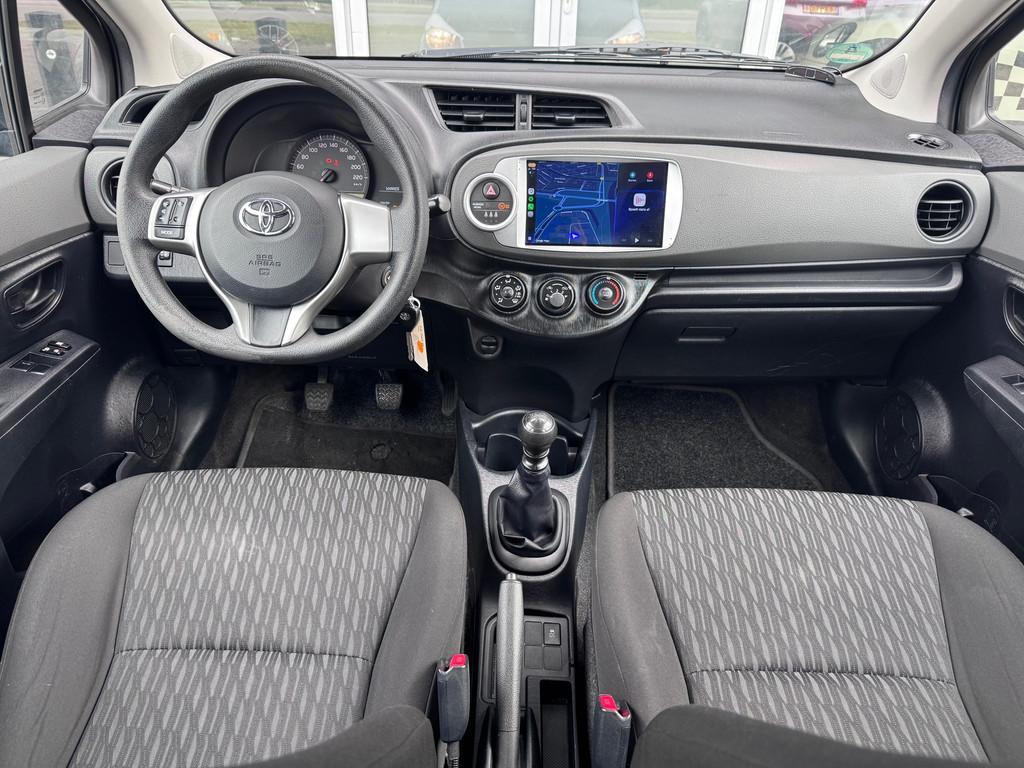 Toyota Yaris 1.3 VVT-i Comfort | Carplay | Nwe Apk | Airco |, Auto's, Toyota, Voorwielaandrijving, Euro 5, 4 cilinders, 990 kg