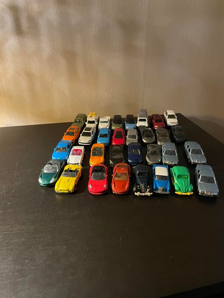 200 hotwheels,matchboxen& siku, Kinderen en Baby's, Speelgoed | Speelgoedvoertuigen, Ophalen of Verzenden, Zo goed als nieuw