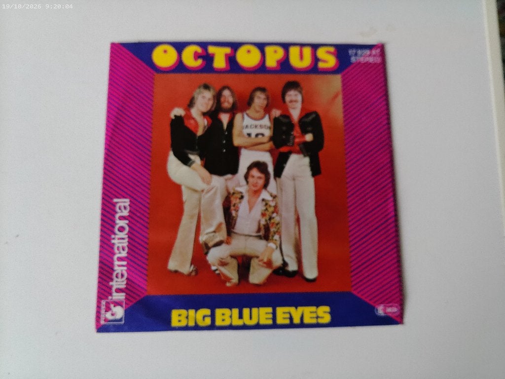 Octopus - Big Blue Eyes / Get up, Fotohoes, 7 inch, Ophalen of Verzenden, Zo goed als nieuw