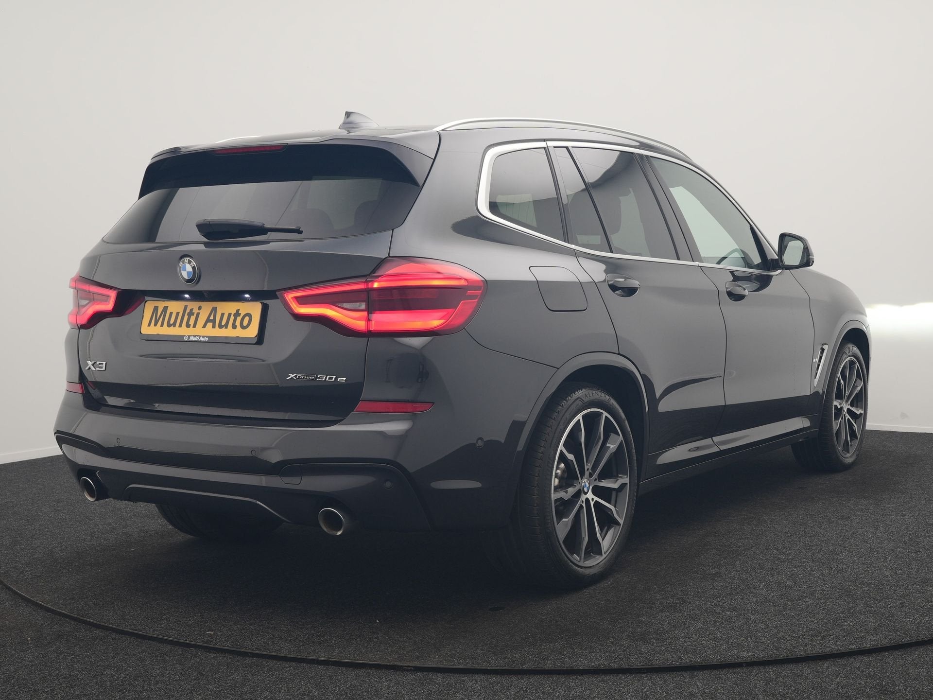 BMW X3 xDrive30e M Sport PHEV 293pk Dealer O.H. | Panodak |, Automaat, Gebruikt, 4 cilinders, 2000 kg