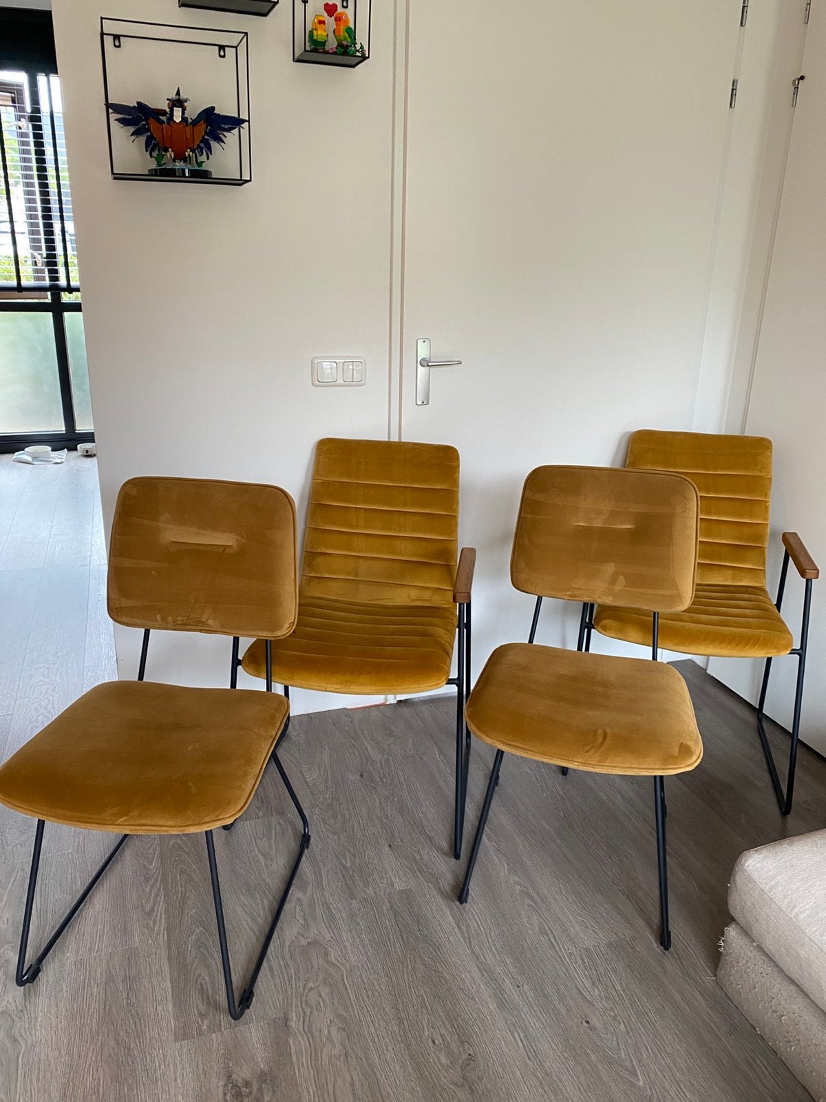 4 okergeel goud eetkamerstoelen, Huis en Inrichting, Stoelen, Ophalen, Twee, Overige kleuren, Zo goed als nieuw
