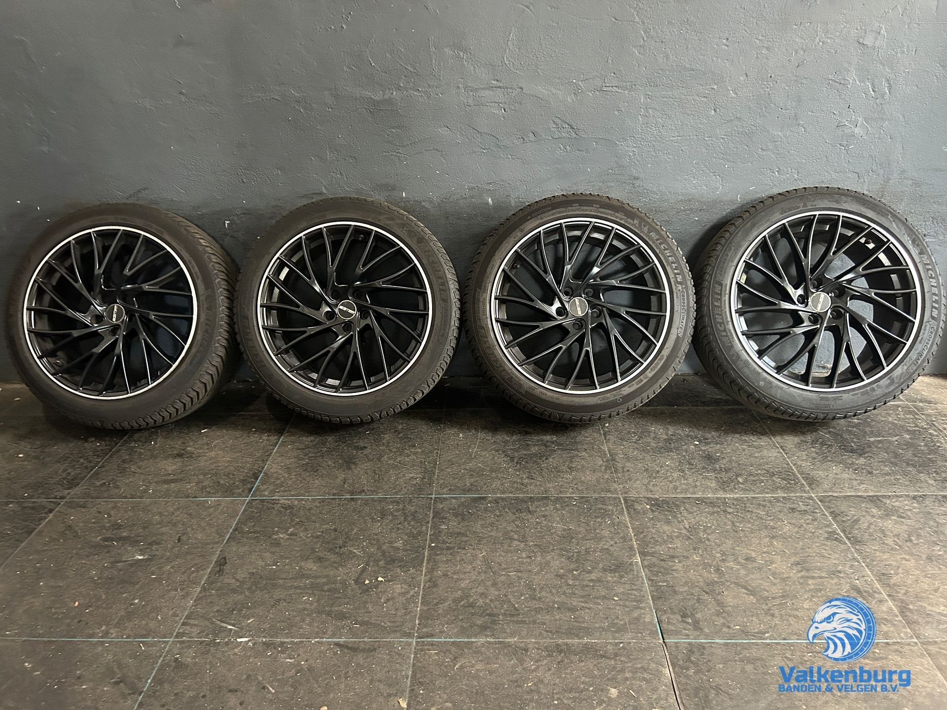 6-7mm! Mercedes Vito V-klasse W447 19 inch zwarte GMP velgen, 19 inch, -, -, Banden en Velgen
