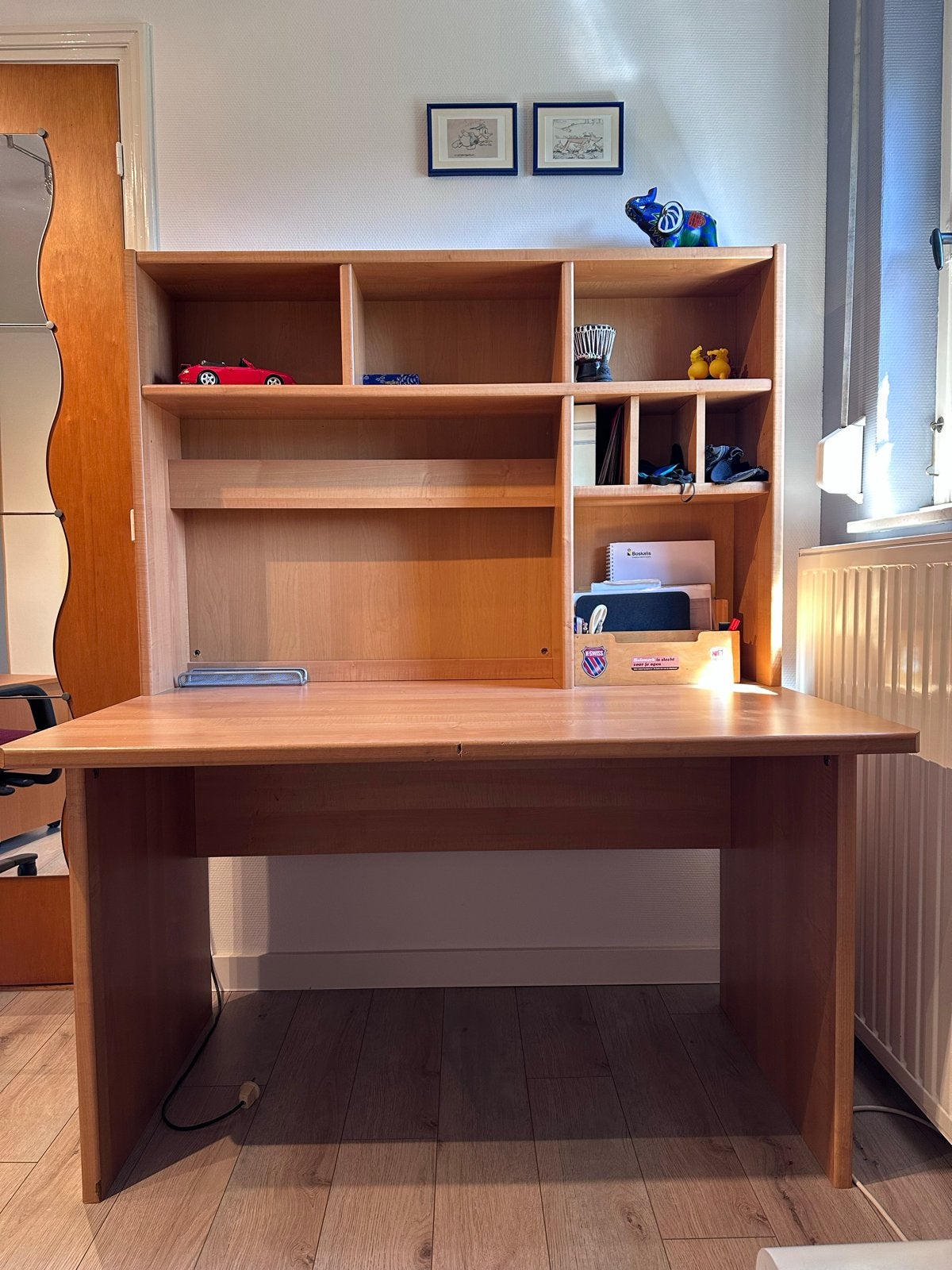 Houten bureau met opbouw en opbergruimte, Huis en Inrichting, Bureaus, Ophalen, Opbergruimte, Gebruikt, Hout