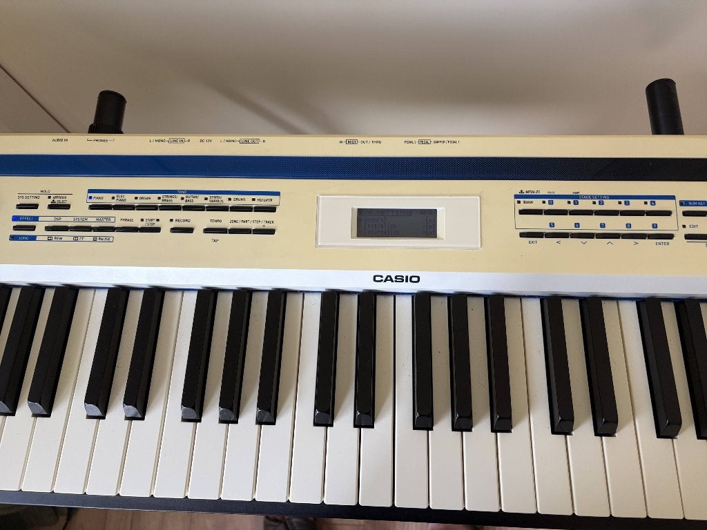 casio px5s - keyboard moet gereviseerd, Ophalen, Gebruikt, Wit, Digitaal
