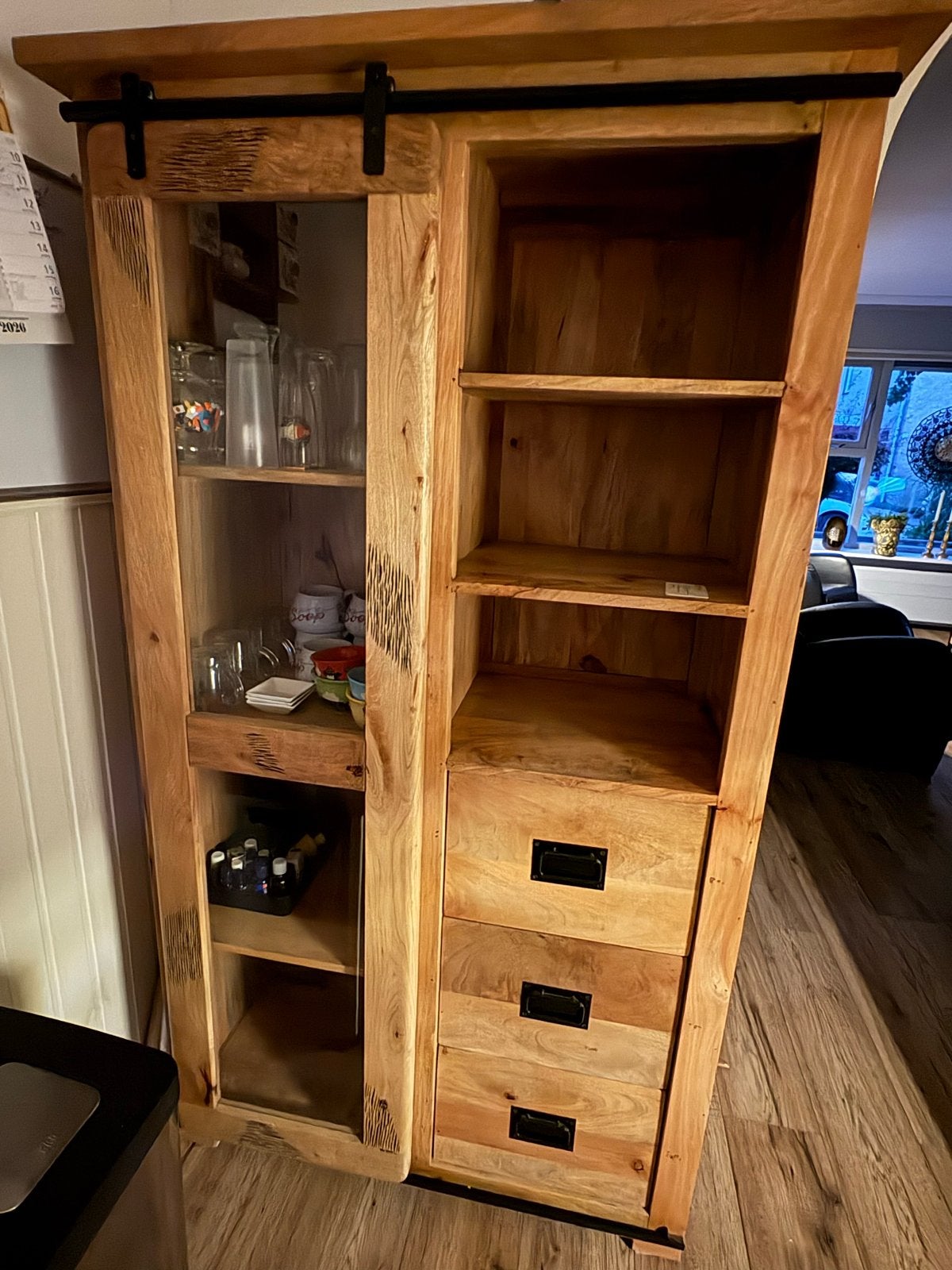 Massief houten kast met schuifdeur en lades, Ophalen, Gebruikt, 50 tot 100 cm, Met lade(s)