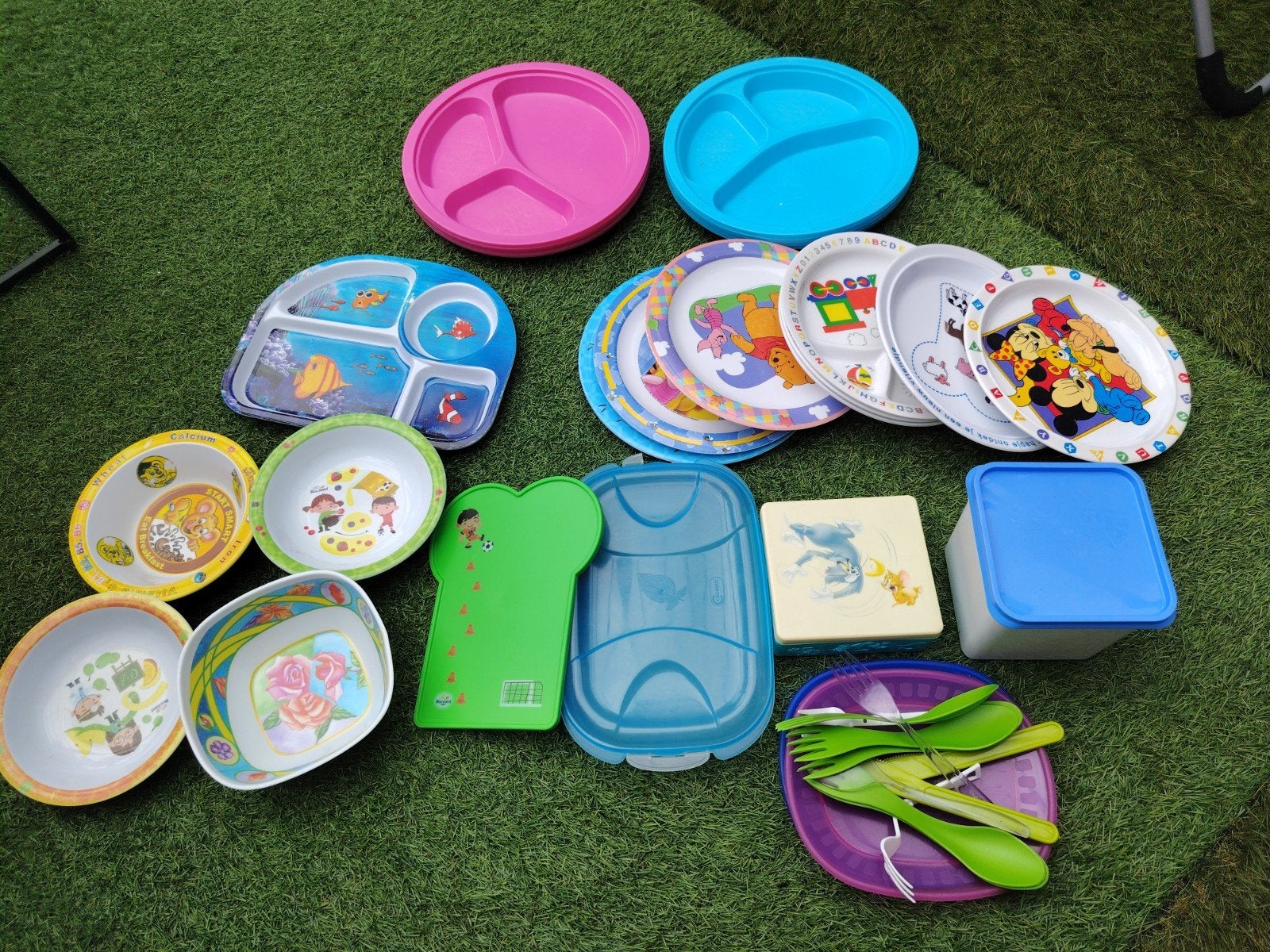 Kinder servies en Tupperware - complete set, Ophalen, Gebruikt