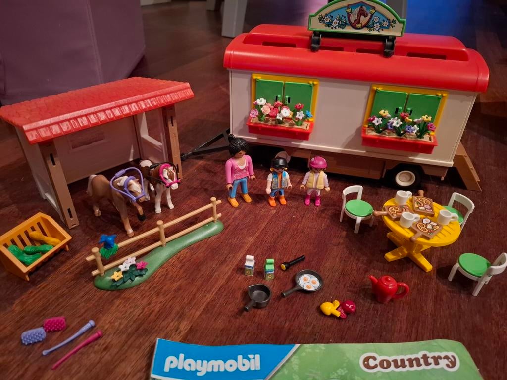 Playmobil Country Camper met paarden en accessoires, Ophalen, Zo goed als nieuw, Los playmobil