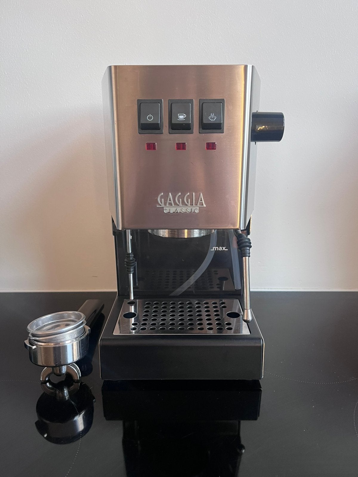 Gaggia Classic 2019, Witgoed en Apparatuur, Koffiezetapparaten, Ophalen of Verzenden, Gebruikt, Gemalen koffie, Afneembaar waterreservoir