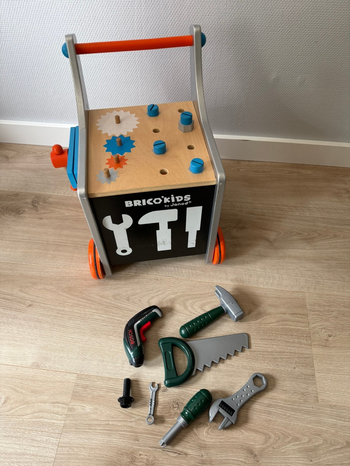 Janod Brico Kids gereedschapstrolley speeltafel hout, Ophalen, Gebruikt