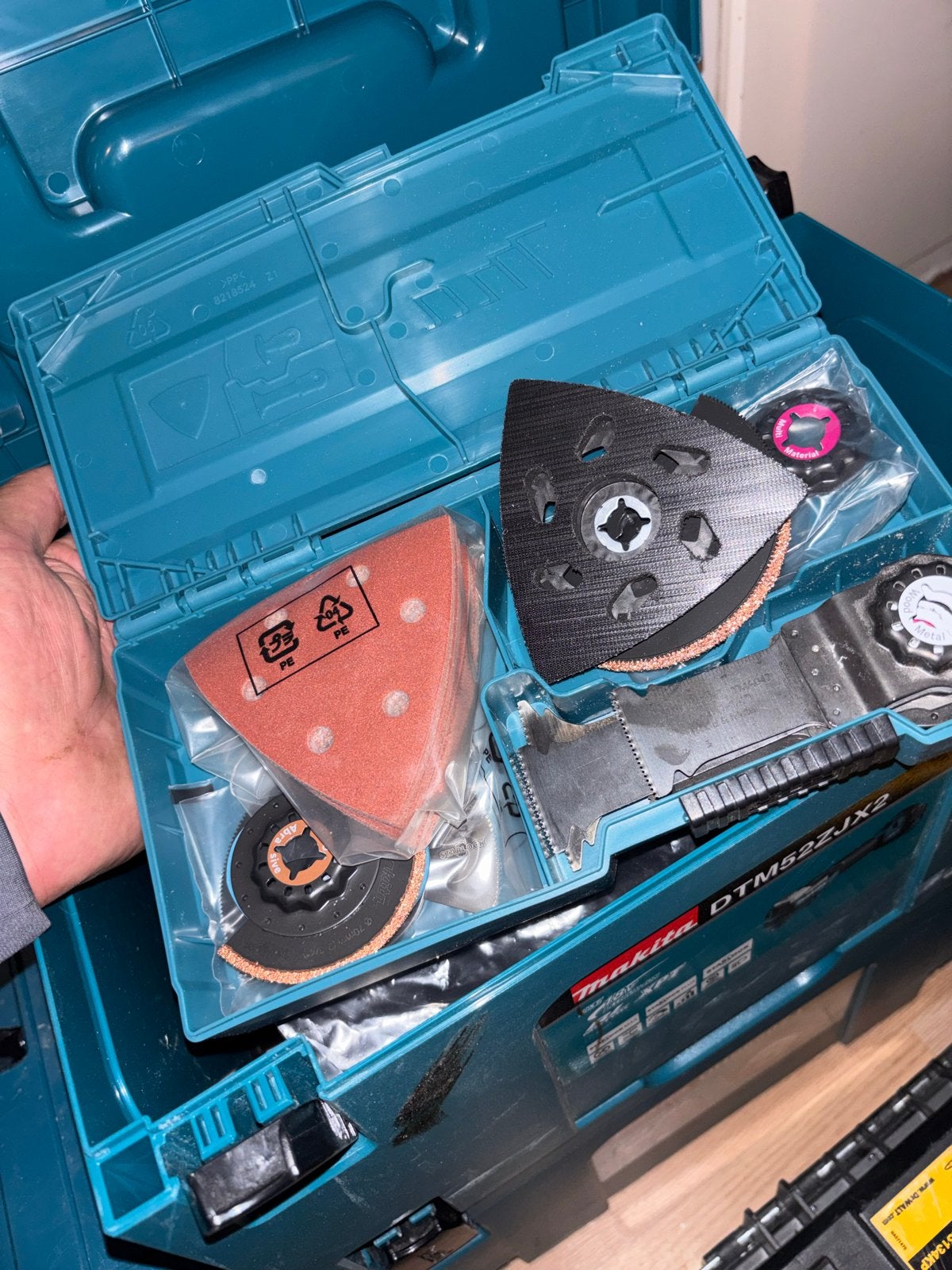 Makita DTM52ZJX2 Multitool met accessoires, D, Ophalen of Verzenden, Zo goed als nieuw, D