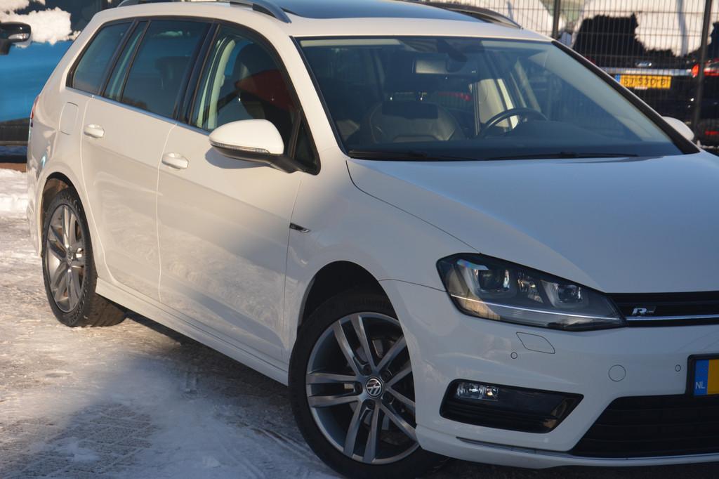 Volkswagen Golf Variant 1.2 TSI Business Edition Connected R, Voorwielaandrijving, Gebruikt, 4 cilinders, 1194 kg