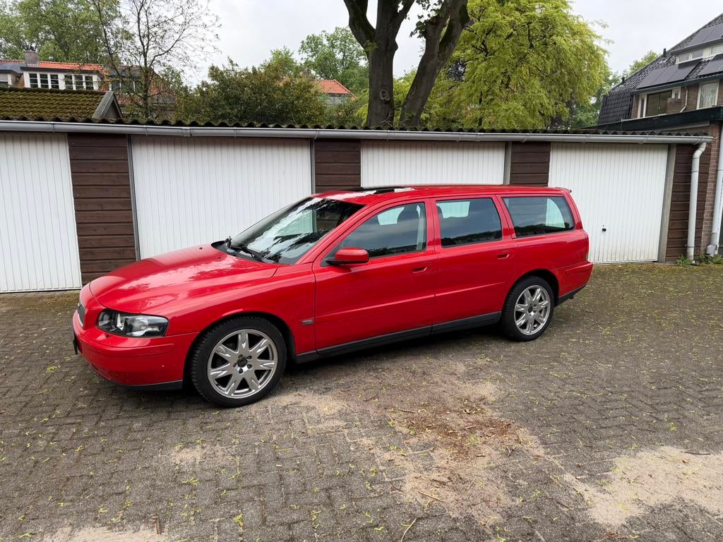 Volvo verkocht, Auto's, Volvo, Particulier, V70, ABS, Achteruitrijcamera, Airbags, Airconditioning, Android Auto, Apple Carplay