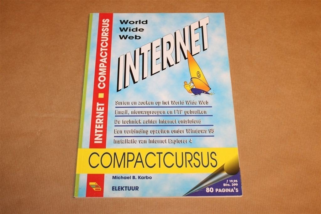 Internet World Wide Web — Vintage Compactcursus 1998, Ophalen of Verzenden, Gelezen, Internet of Webdesign