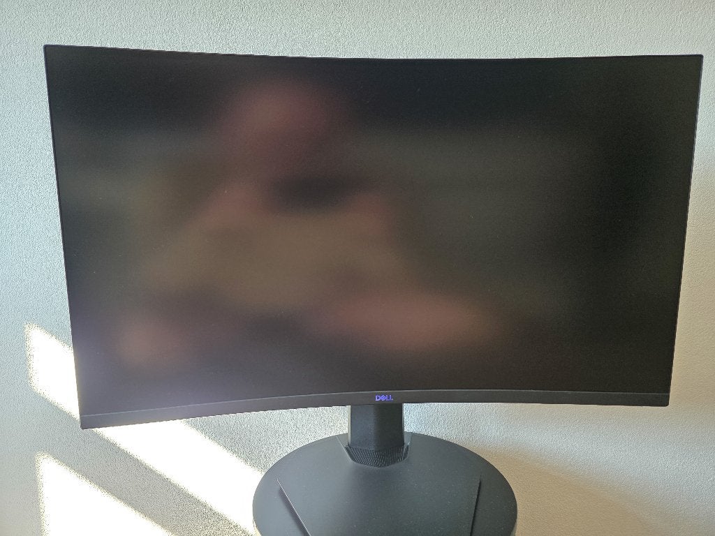 Dell S3222DGM 32” curved QHD gamingmonitor, 101 t/m 150 Hz, Curved, VA, Zo goed als nieuw