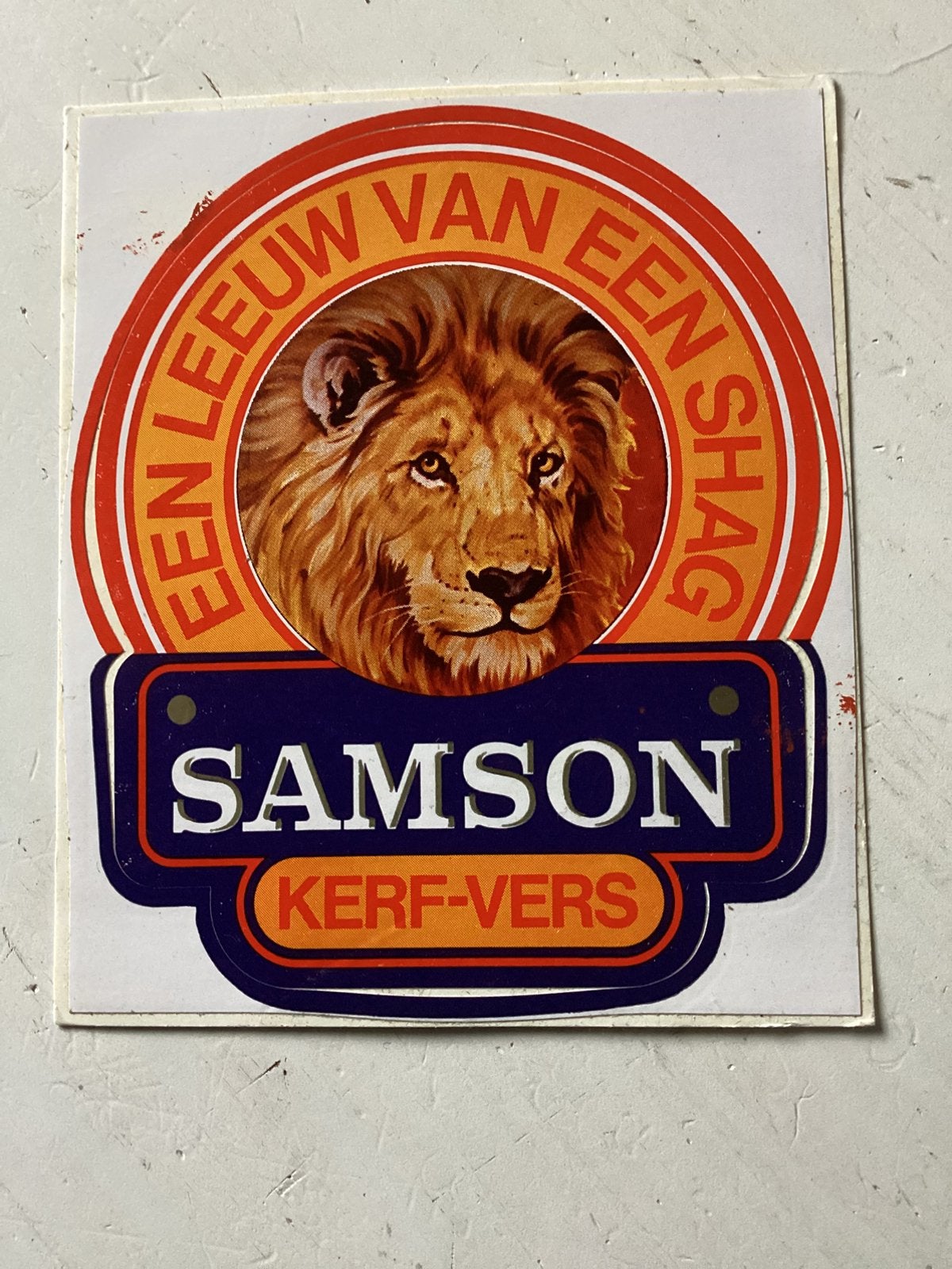 Sticker Samson een leeuw van een shag, Verzenden, Zo goed als nieuw, Merk